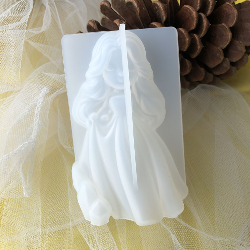 Melt Pour Soap Base - 3D Cute Princess Silicone Candle Mould